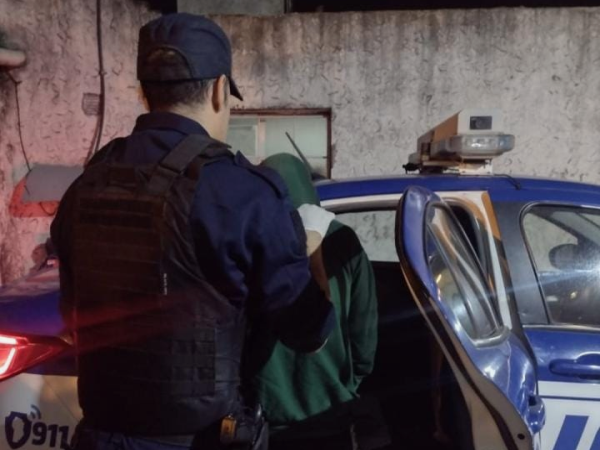 detenido_botta_pego policia