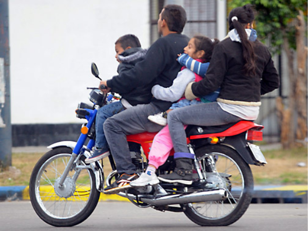 moto sin casco