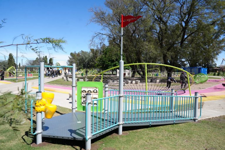 13c736c2-7847-4a05-99ad-72d87241d068