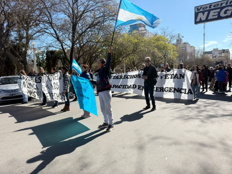 1edf6fe3-8b88-4d25-928e-590d004a429b