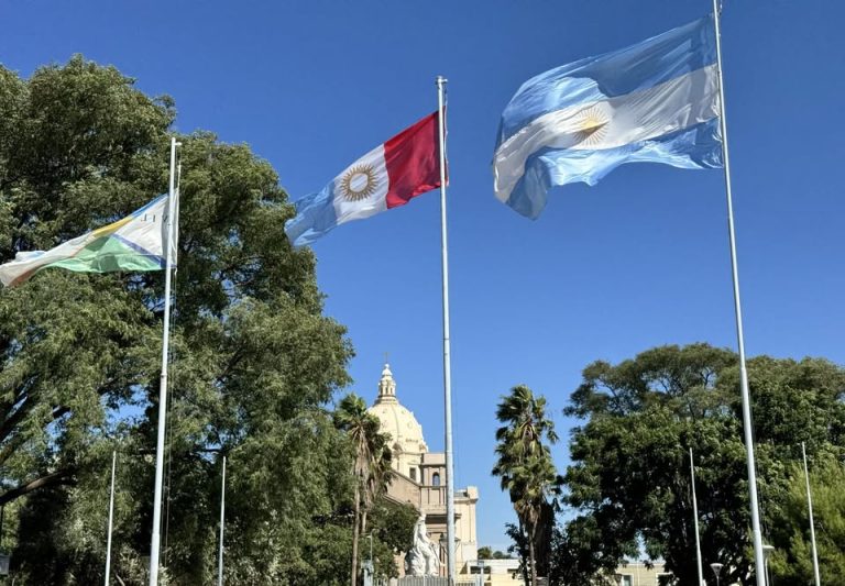 VILLA NUEVA BANDERAS PLAZA CAPITAN
