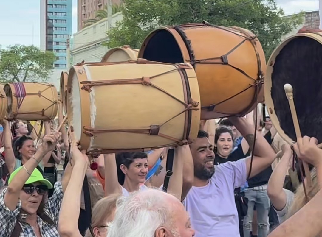 Más de 80 artistas participaron de La Marcha de Los Bombos
