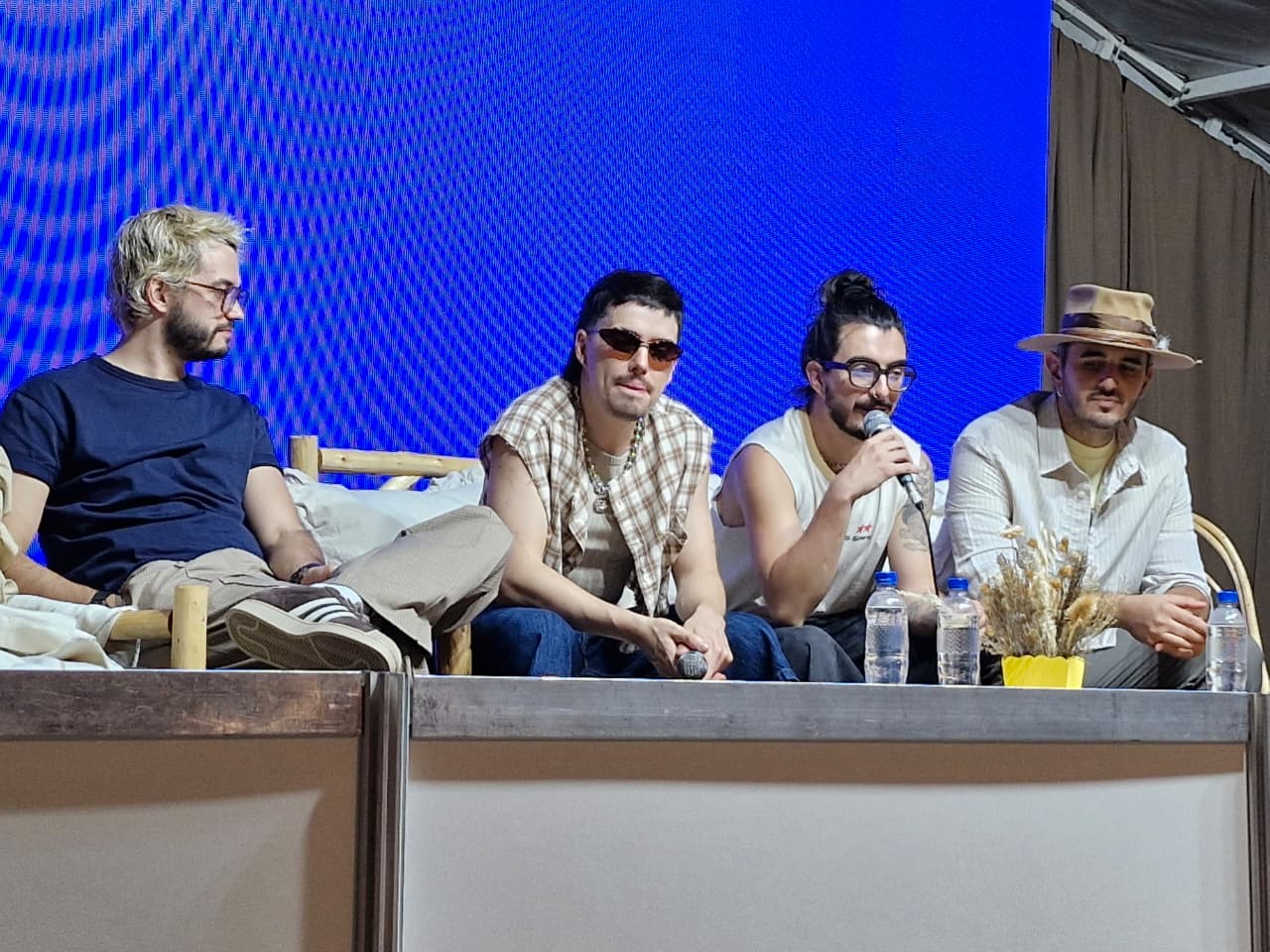 Las raíces, las referencias argentinas y las fuentes de inspiración, los temas de las conferencias